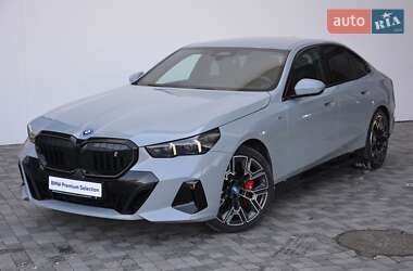 Седан BMW i5 2024 в Києві