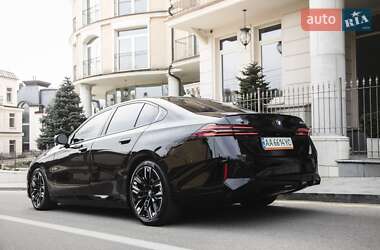 Седан BMW i5 2024 в 