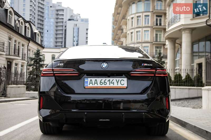 Седан BMW i5 2024 в Киеве