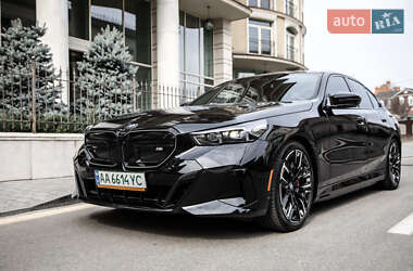 Седан BMW i5 2024 в 