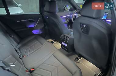 Седан BMW i5 2023 в 