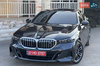 Седан BMW i5 2024 в 