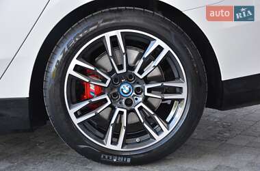 Седан BMW i5 2024 в 