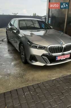 Седан BMW i5 2024 в Дніпрі