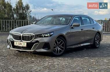 Седан BMW i5 2024 в Киеве