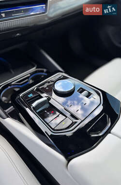 Седан BMW i5 2023 в  фото 13 Седан BMW i5 2023 в