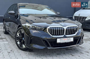 Седан BMW i5 2023 в Хмельницком