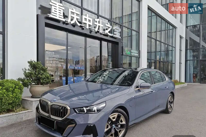 BMW i5 2024
