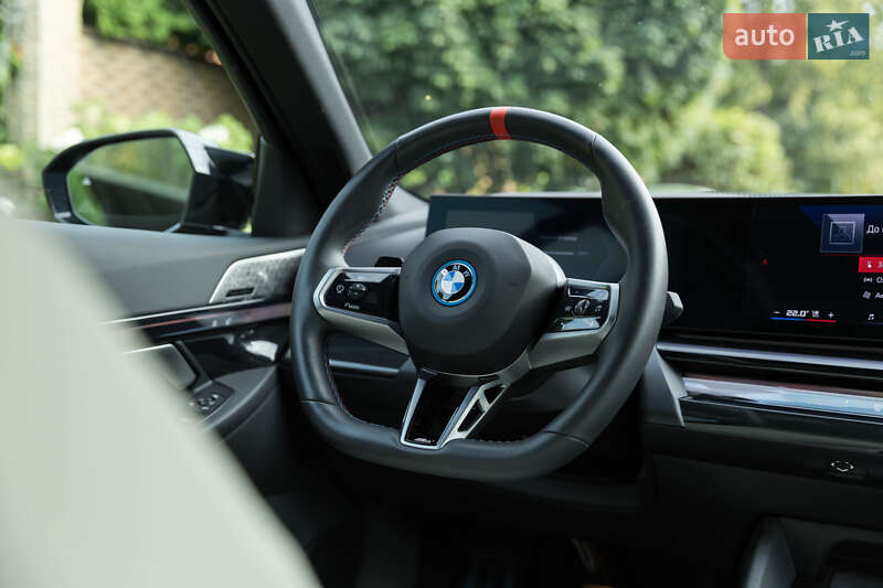 Седан BMW i5 2024 в Луцьку