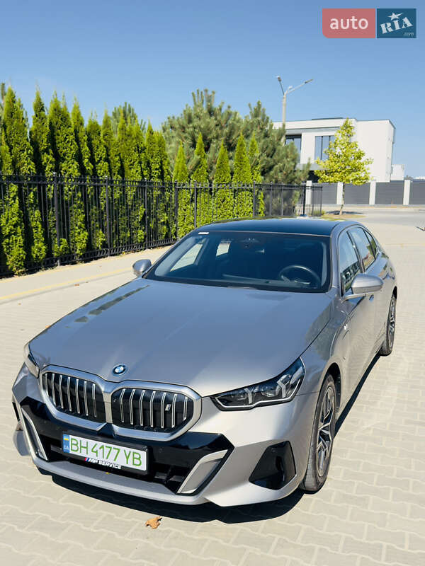 Седан BMW i5 2024 в Одессе