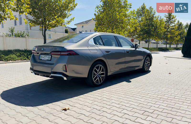Седан BMW i5 2024 в Одессе