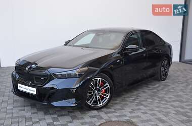 Седан BMW i5 2025 в Киеве