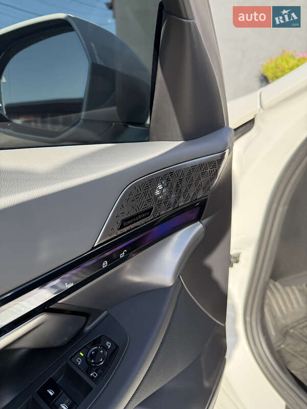 Седан BMW i5 2024 в Днепре