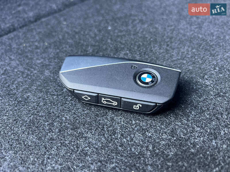 Седан BMW i5 2024 в Киеве
