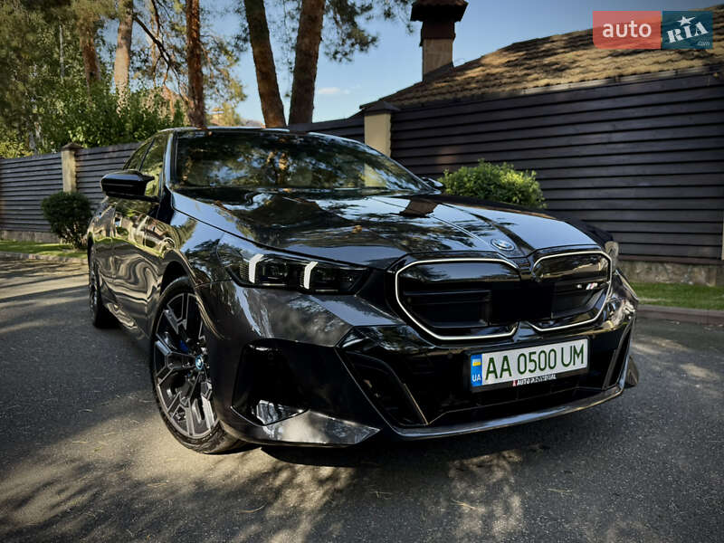 BMW i5 2023