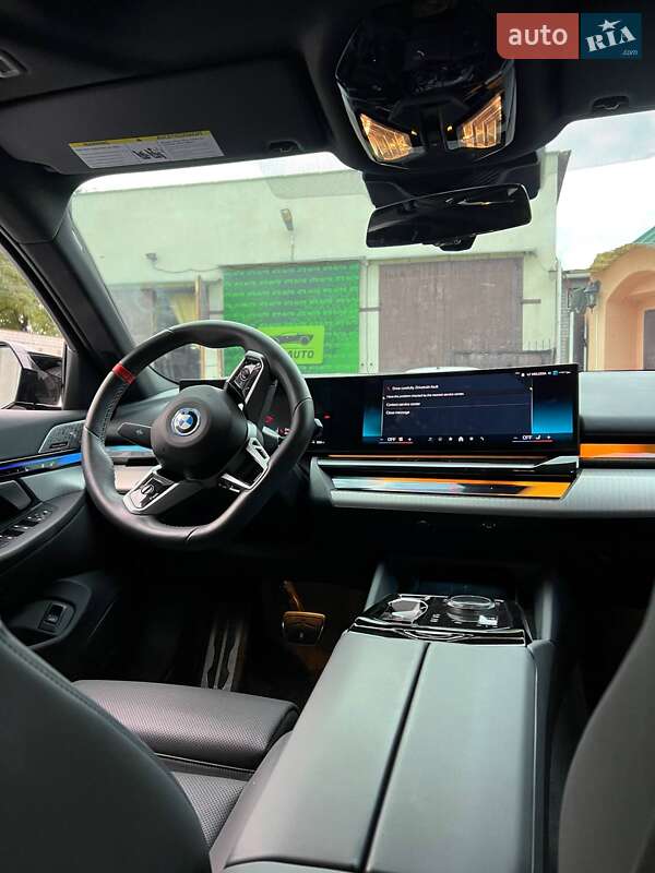 Седан BMW i5 2024 в Черкассах