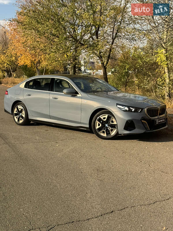 Седан BMW i5 2024 в Кривом Роге фото 2 Седан BMW i5 2024 в Кривом Роге