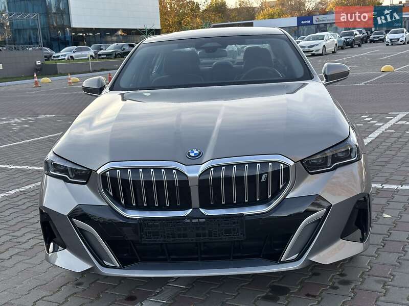 Седан BMW i5 2024 в Одессе