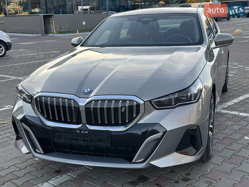 Седан BMW i5 2024 в Одессе