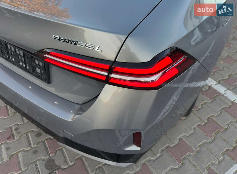 Седан BMW i5 2024 в Одессе