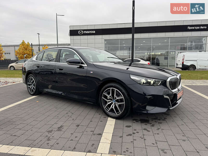 Седан BMW i5 2024 в Мукачевому