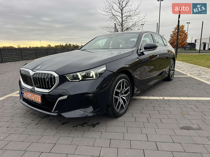 Седан BMW i5 2024 в Мукачевому