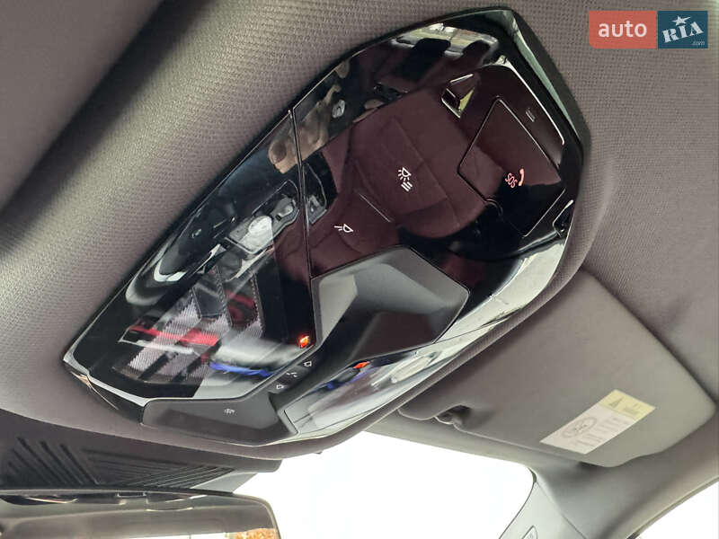 Седан BMW i5 2024 в Мукачевому