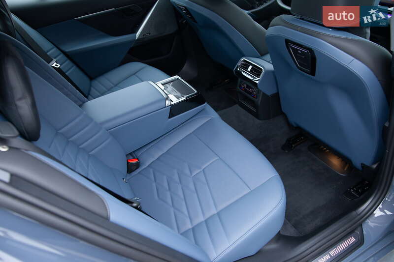 Седан BMW i5 2024 в Киеве