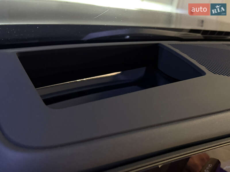 Седан BMW i5 2023 в Киеве