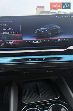 Седан BMW i5 2024 в Тернополі