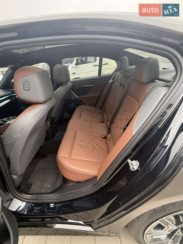 Седан BMW i5 2024 в Тернополі