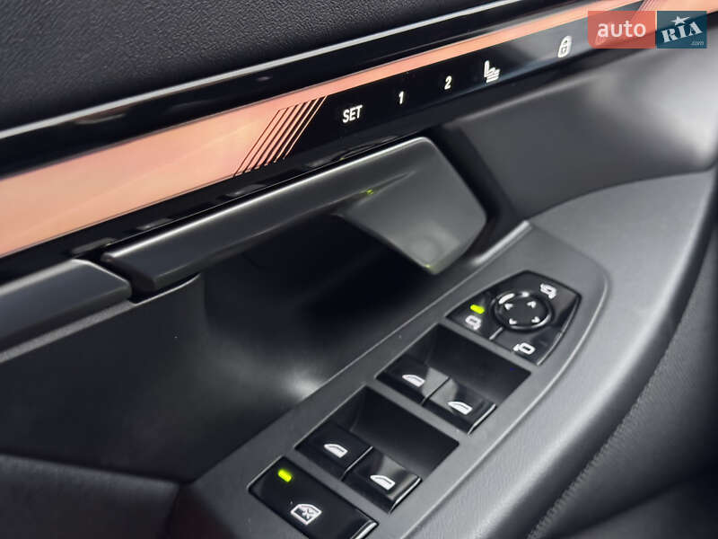 Седан BMW i5 2024 в Дніпрі