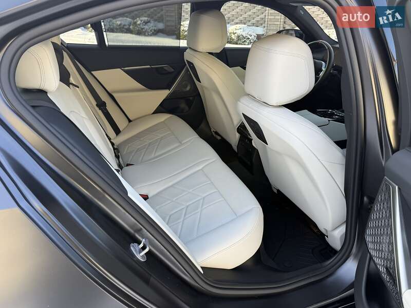 Седан BMW i5 2023 в Виннице фото 29 Седан BMW i5 2023 в Виннице