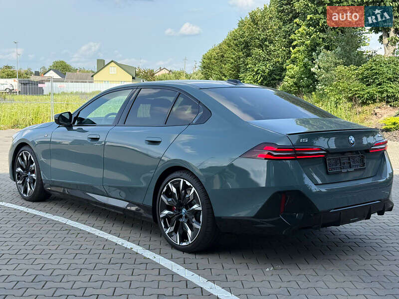 Седан BMW i5 2024 в Киеве
