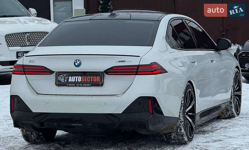 Седан BMW i5 2024 в Харькове