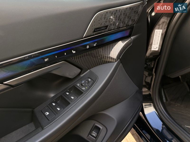 Седан BMW i5 2023 в Киеве