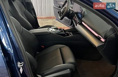 Седан BMW i5 2024 в Рівному