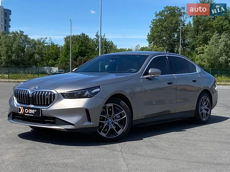 BMW i5