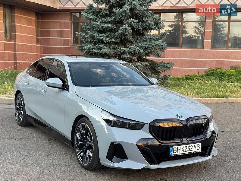 BMW i5