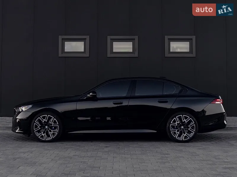 BMW i5