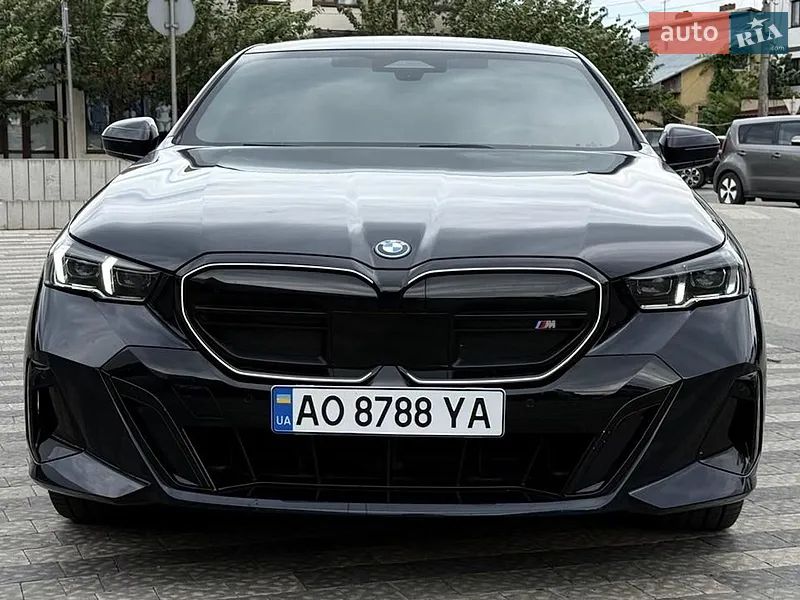 BMW i5 2024