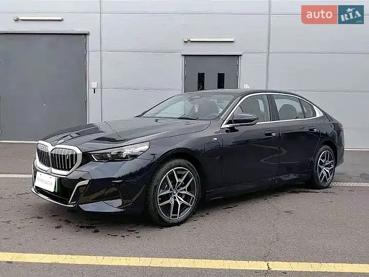 BMW i5