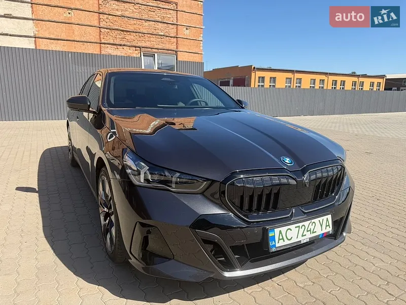 BMW i5 2024