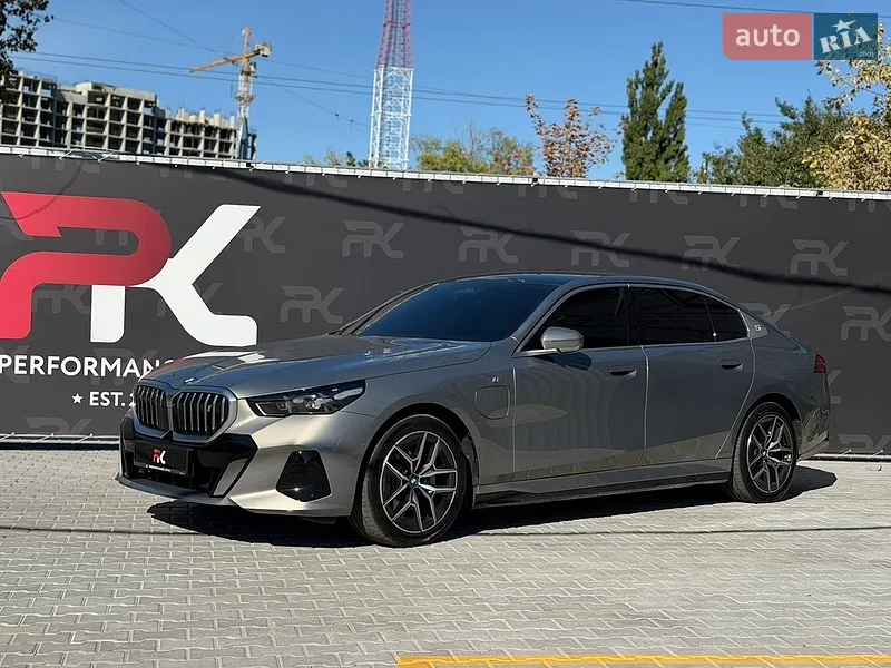 BMW i5