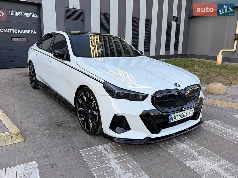 BMW i5