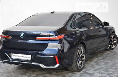 Седан BMW i7 2022 в Києві