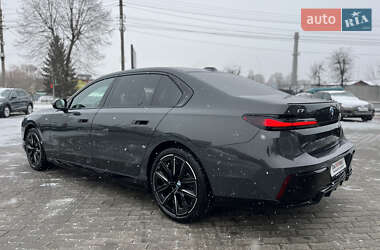 Седан BMW i7 2023 в Хмельницком