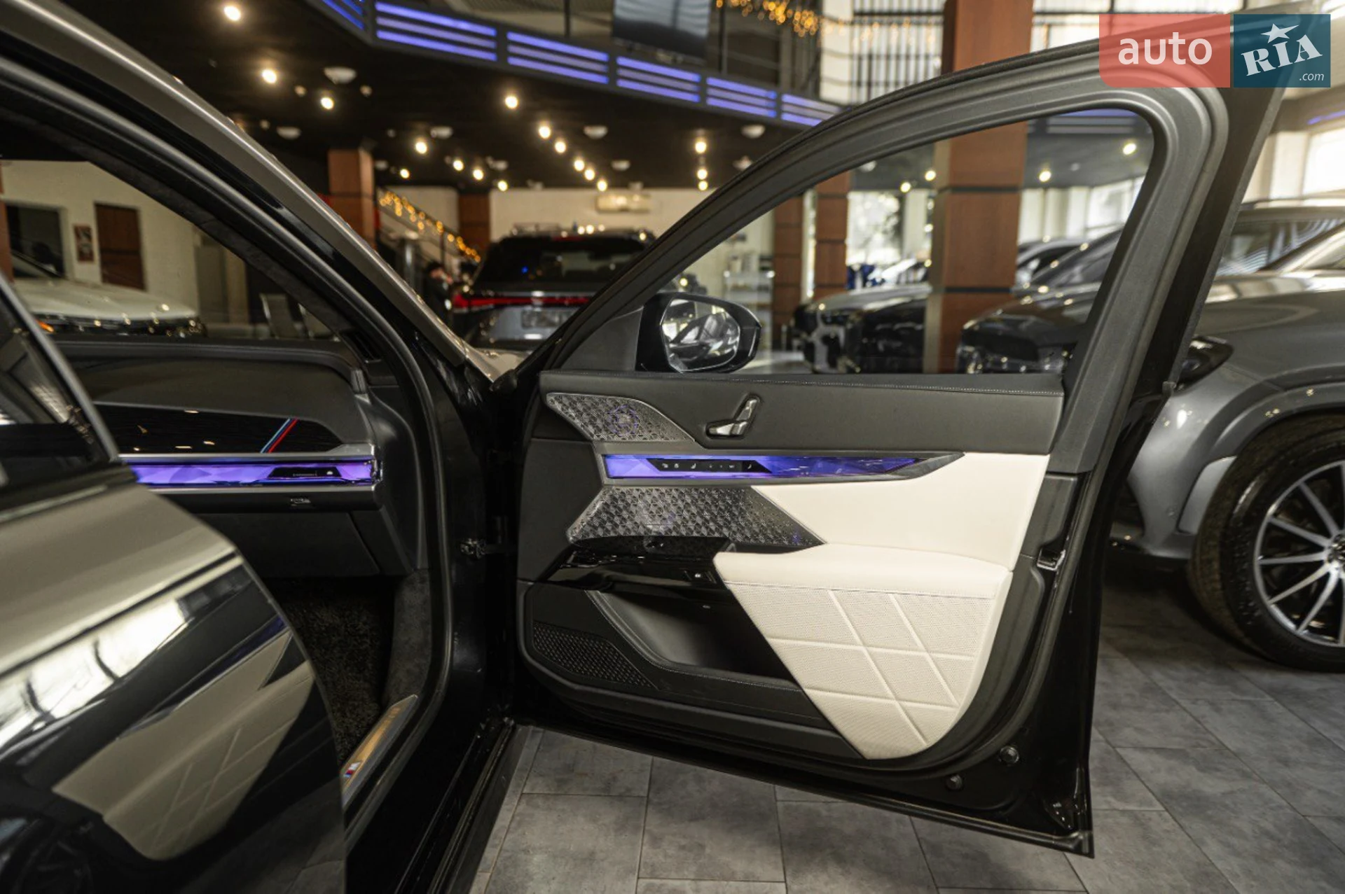 2023 BMW i7 - мініатюра 72