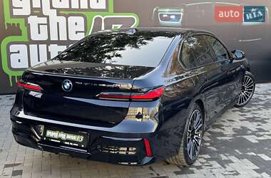Седан BMW i7 2024 в 