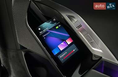 Седан BMW i7 2023 в 